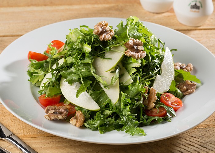 Apple, Pear and Walnut Salad (vegetarian)